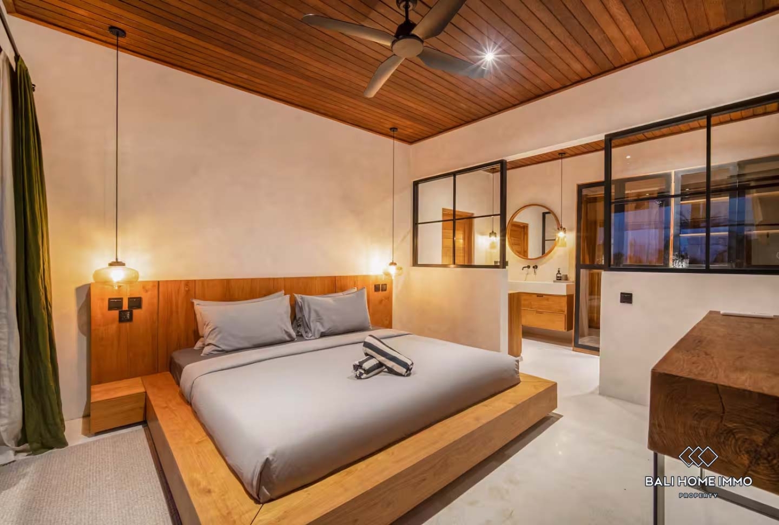 Charming 2 Bedrooms villa for sale leasehold in Bali - Canggu Berawa view 18