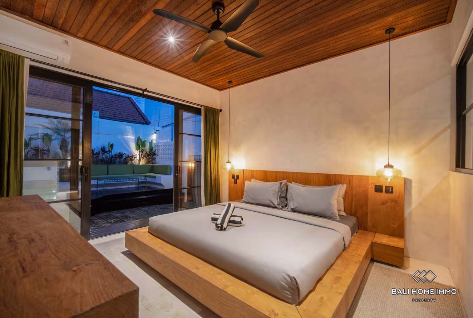 Charming 2 Bedrooms villa for sale leasehold in Bali - Canggu Berawa view 13