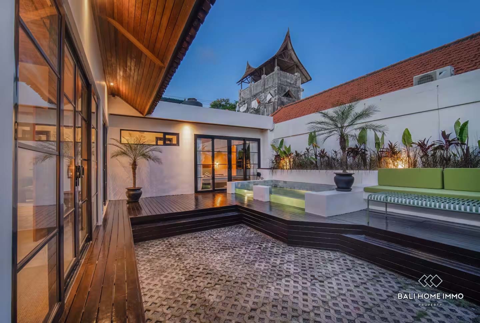 Charming 2 Bedrooms villa for sale leasehold in Bali - Canggu Berawa view 24