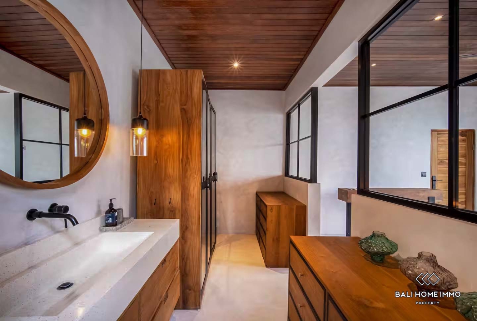 Charming 2 Bedrooms villa for sale leasehold in Bali - Canggu Berawa view 20