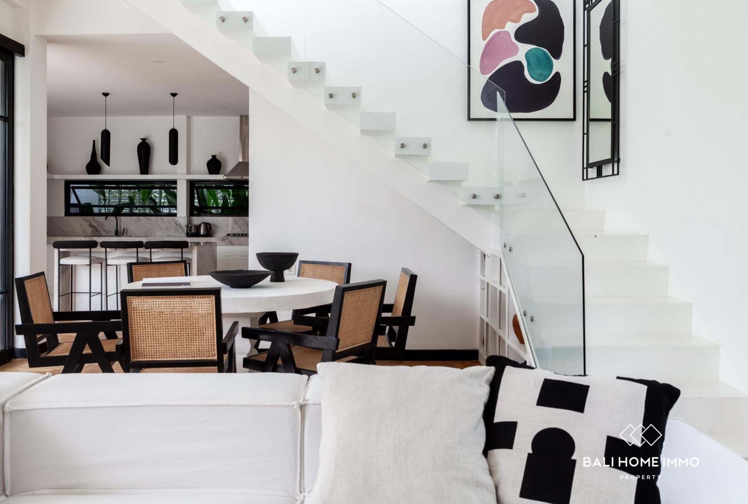 Charmante villa de 3 chambres à vendre en droit de superficie (leasehold) à Berawa, Bali view 4