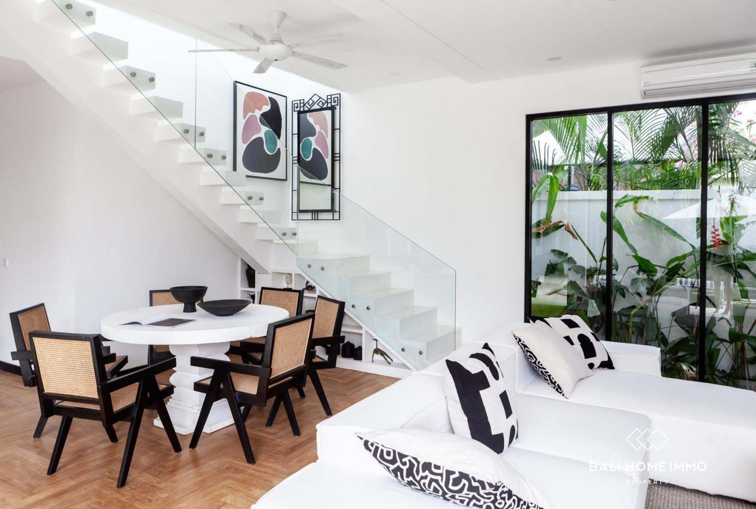 Charmante villa de 3 chambres à vendre en droit de superficie (leasehold) à Berawa, Bali view 5