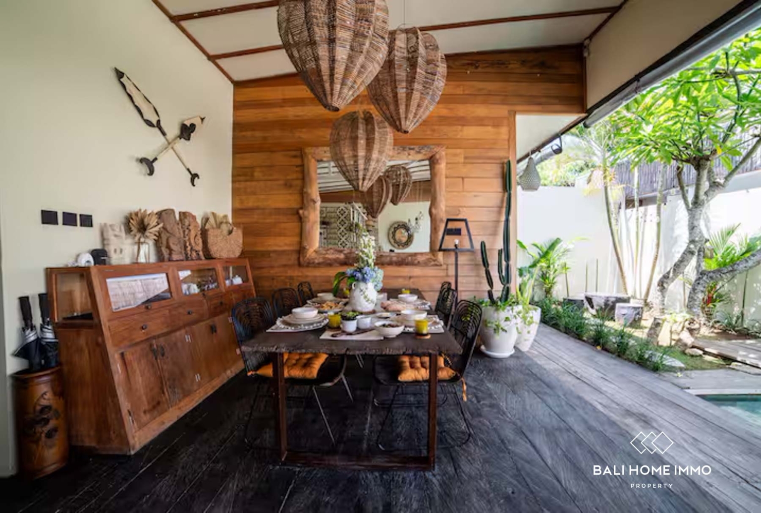 Charming 3 Bedroom Villa for Leasehold Sale in Canggu Bali view 3
