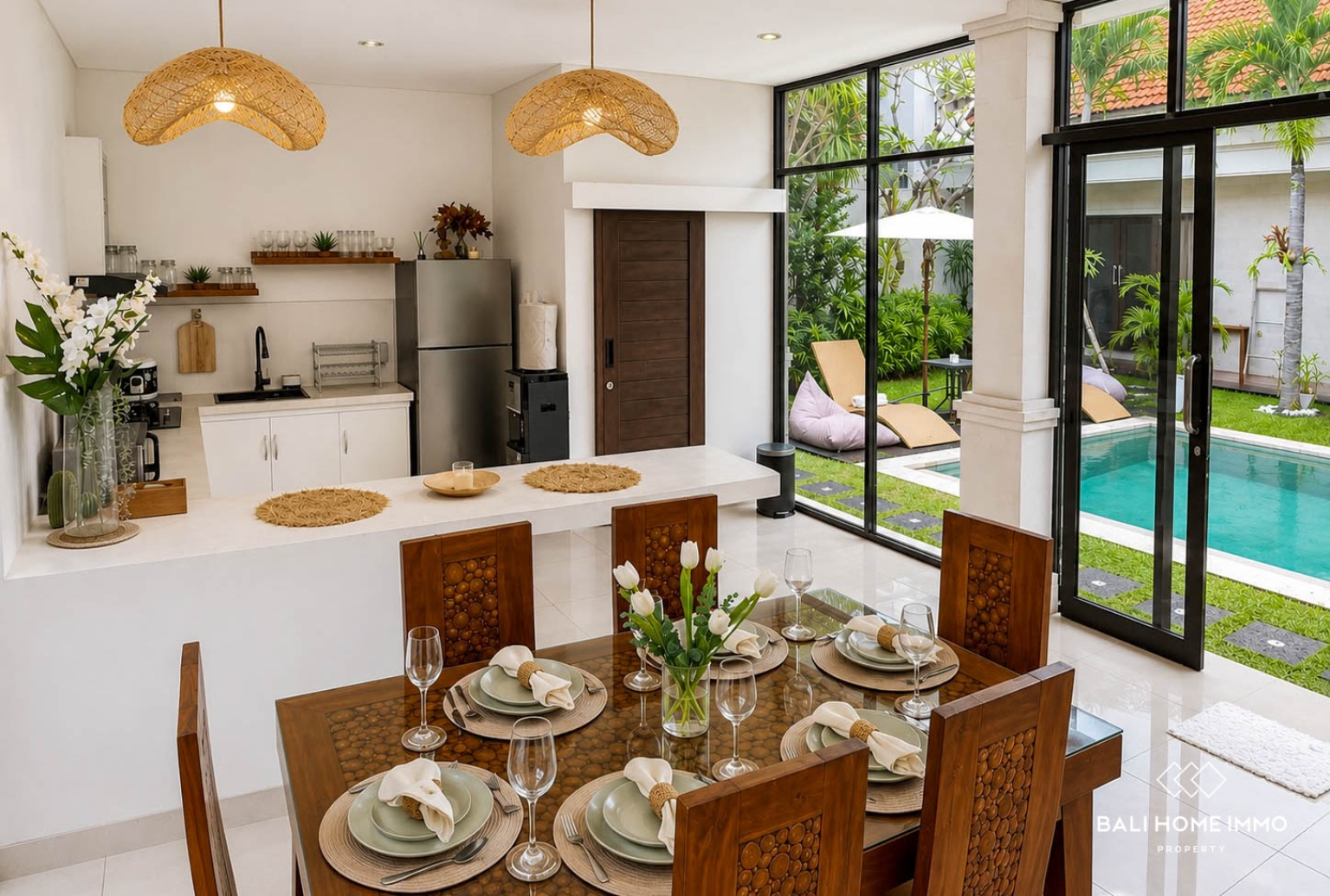 Villa 3 kamar tidur menawan untuk disewa di Canggu Berawa view 3