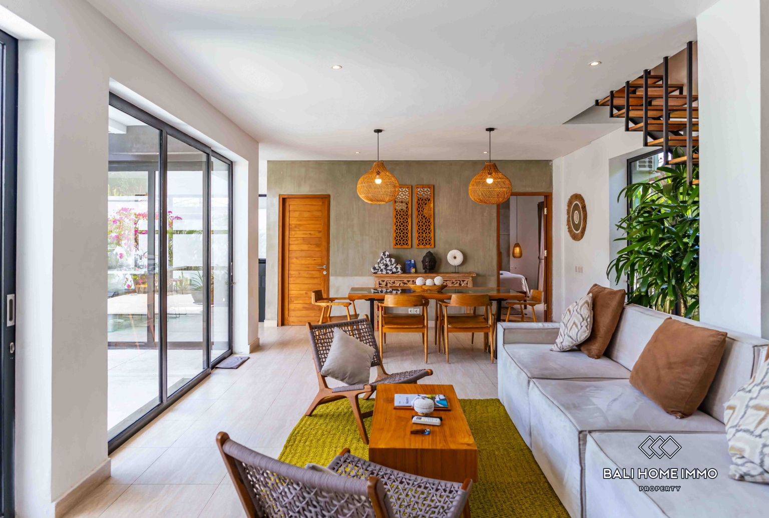 Charming 3 Bedroom Villa for Sale and Rent in Bali Canggu Residential Side view 6