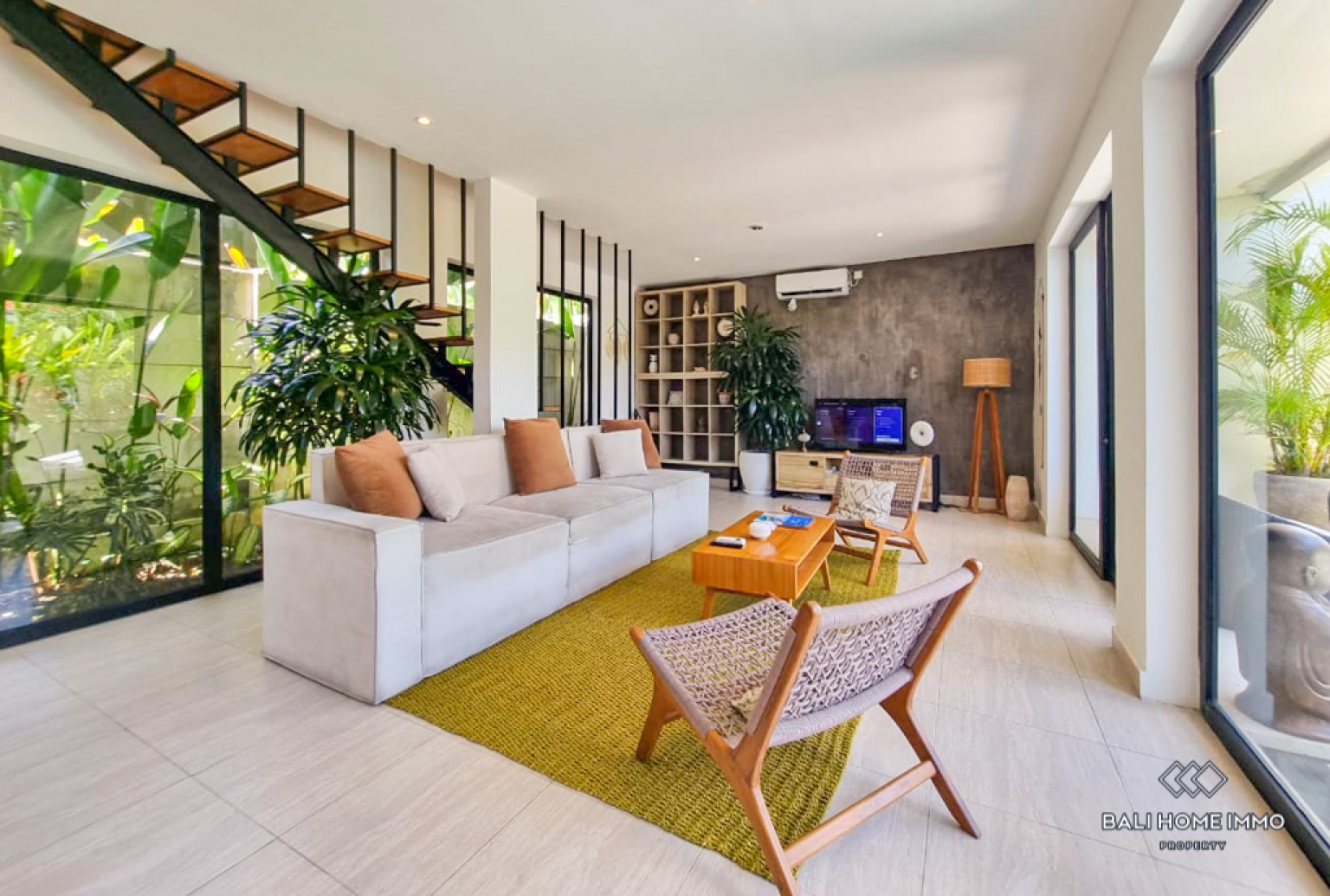 Villa Menawan dengan 3 Kamar untuk Dijual dan Disewa di Kawasan Perumahan Canggu, Bali view 5
