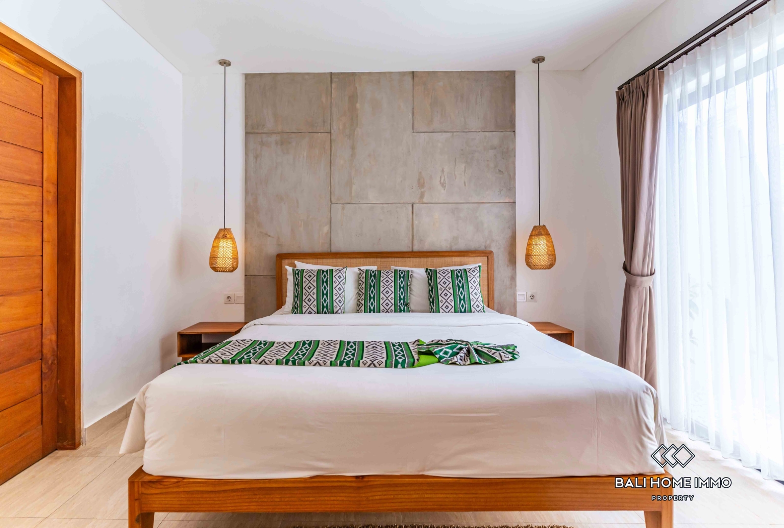 Charming 3 Bedroom Villa for Sale and Rent in Bali Canggu Residential Side view 19