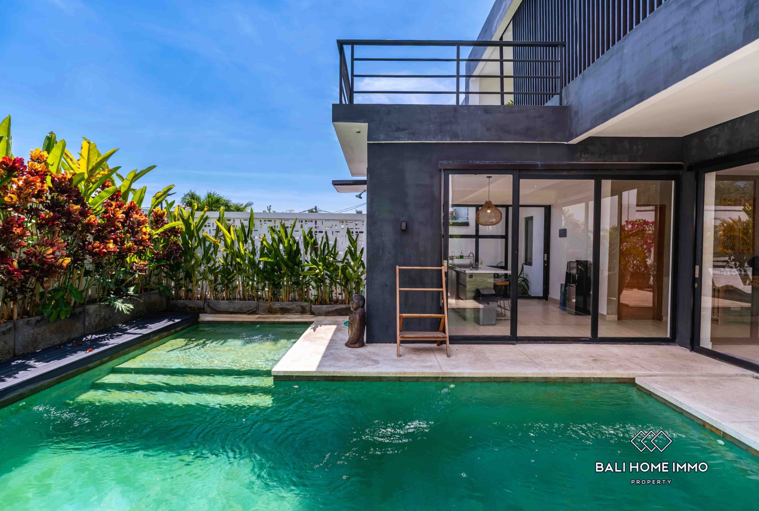 Charming 3 Bedroom Villa for Sale and Rent in Bali Canggu Residential Side view 23