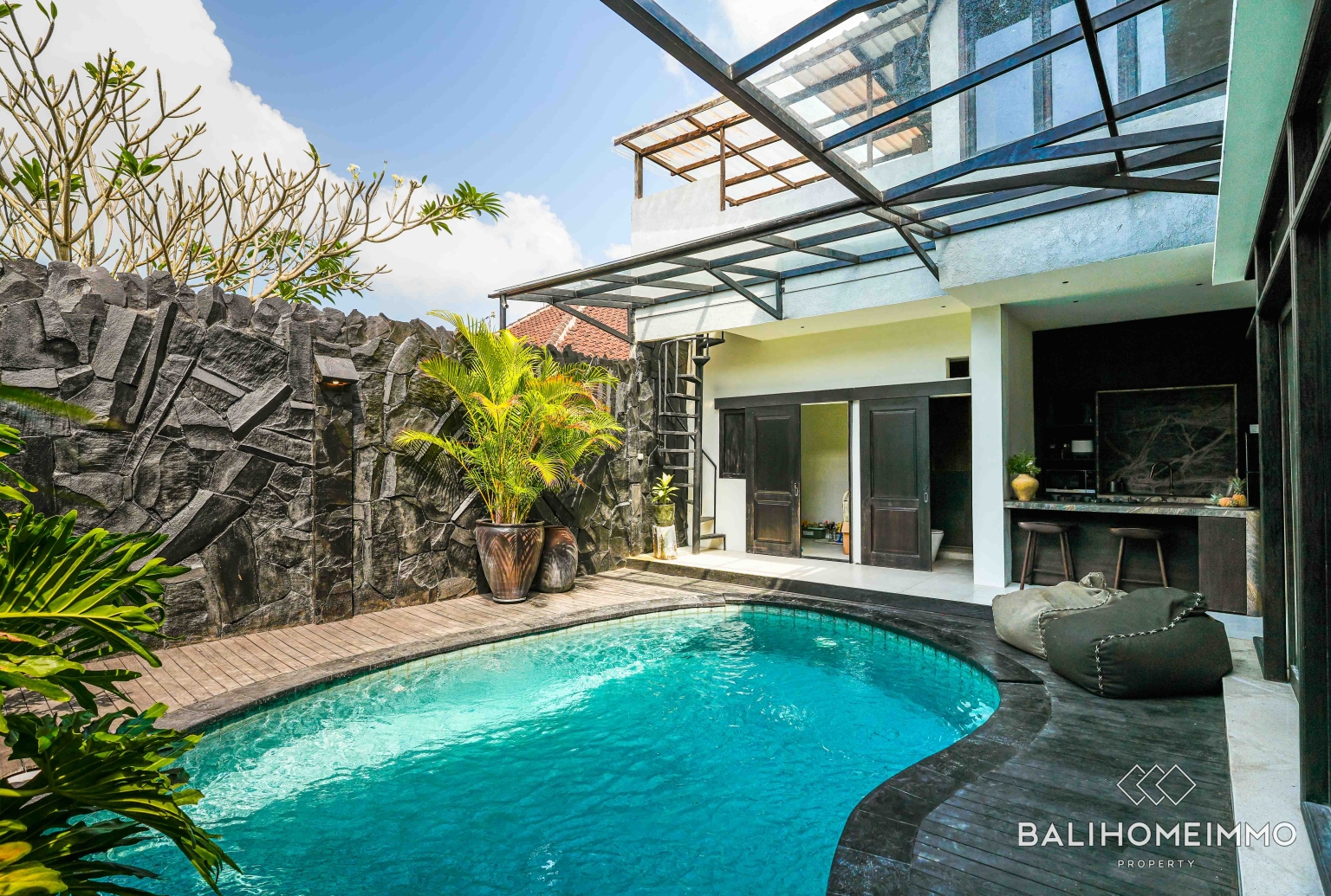 Charmante villa de 3 chambres à vendre et à louer à Umalas, Bali view 2
