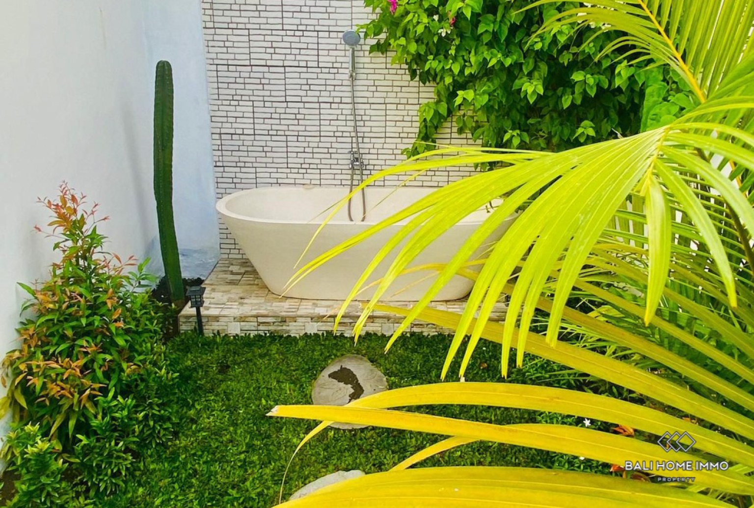 Charming 3 Bedroom Villa for Sale and Rental in Bali Tanah Lot East Side view 10