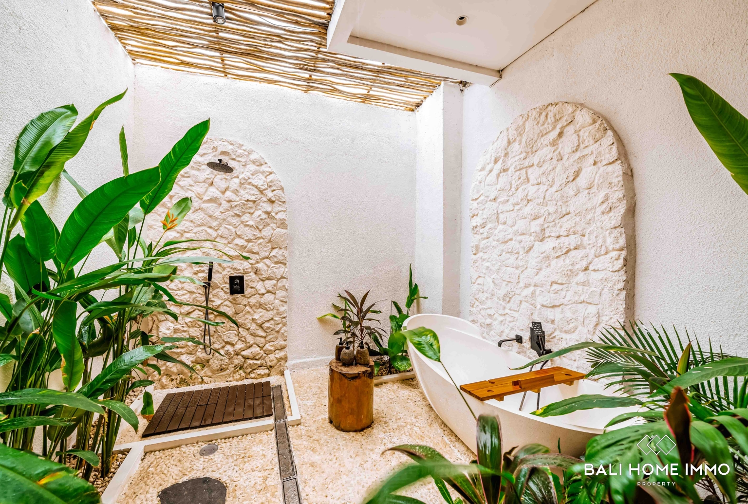 Charming 3-Bedroom Villa for Sale in Balangan Near Beach and Golf Course view 24