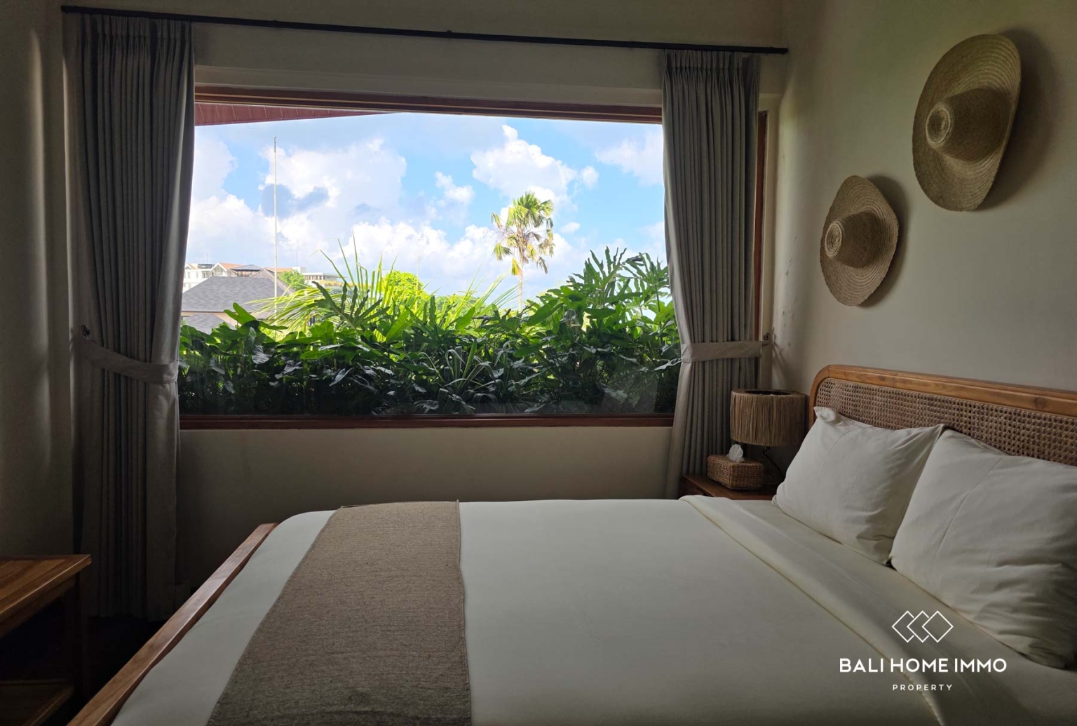 CHARMING 3 BEDROOM VILLA FOR SALE IN CANGGU BATU BOLONG BALI view 16