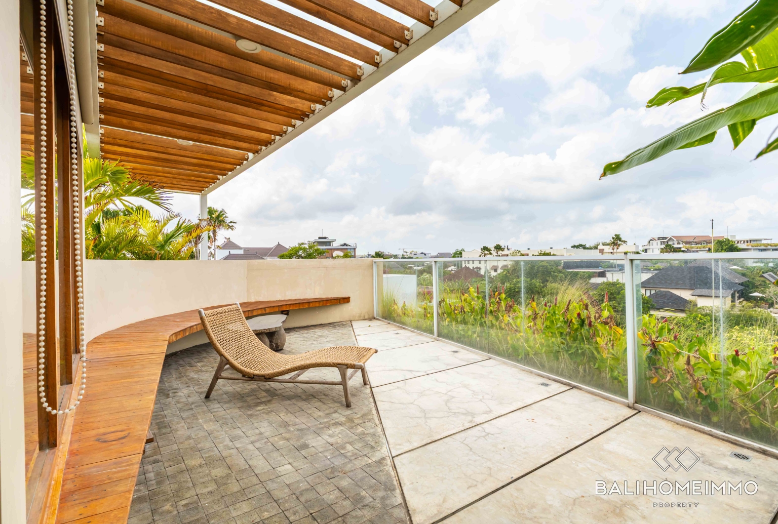 CHARMING 3 BEDROOM VILLA FOR SALE IN CANGGU BATU BOLONG BALI view 29