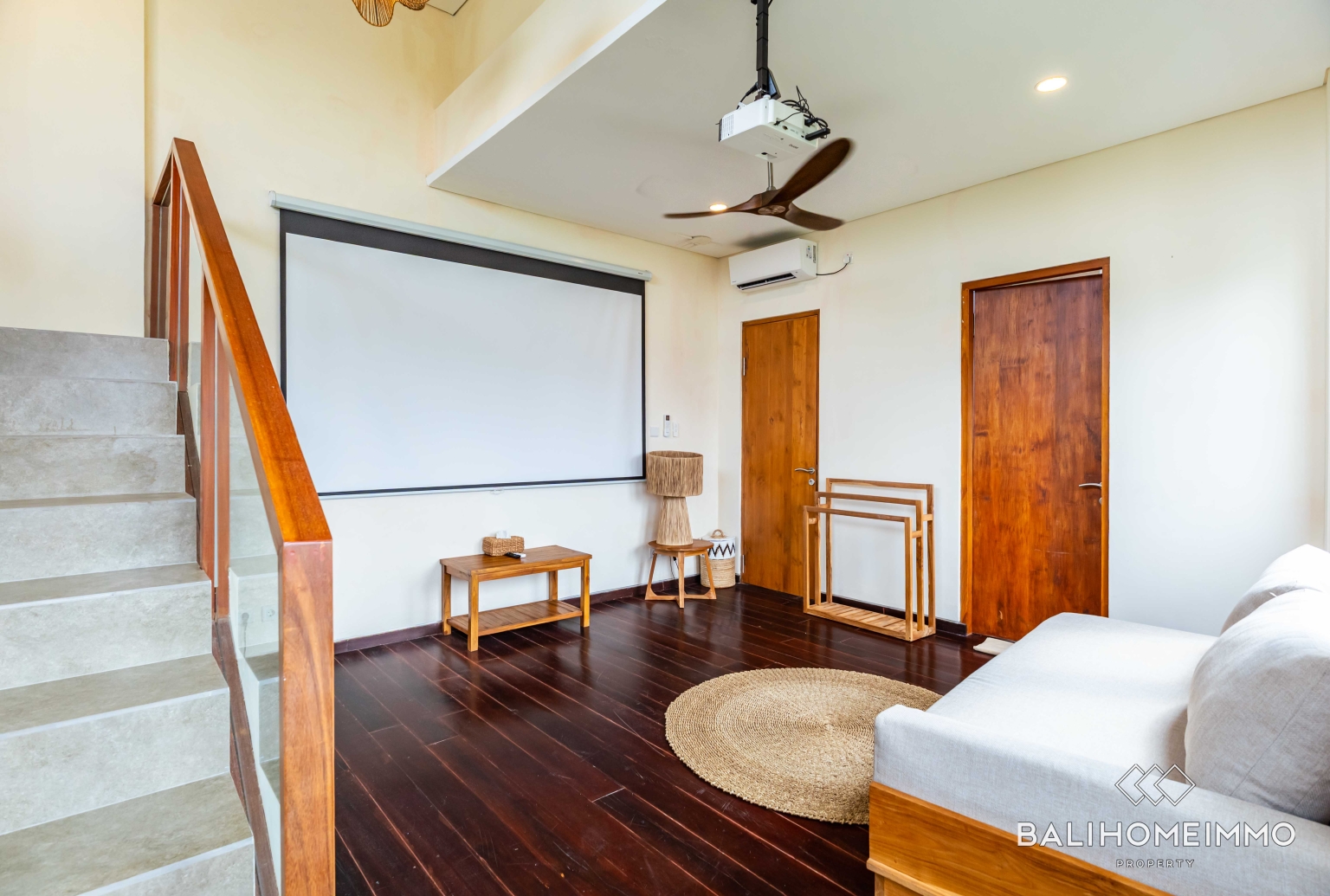 CHARMING 3 BEDROOM VILLA FOR SALE IN CANGGU BATU BOLONG BALI view 26