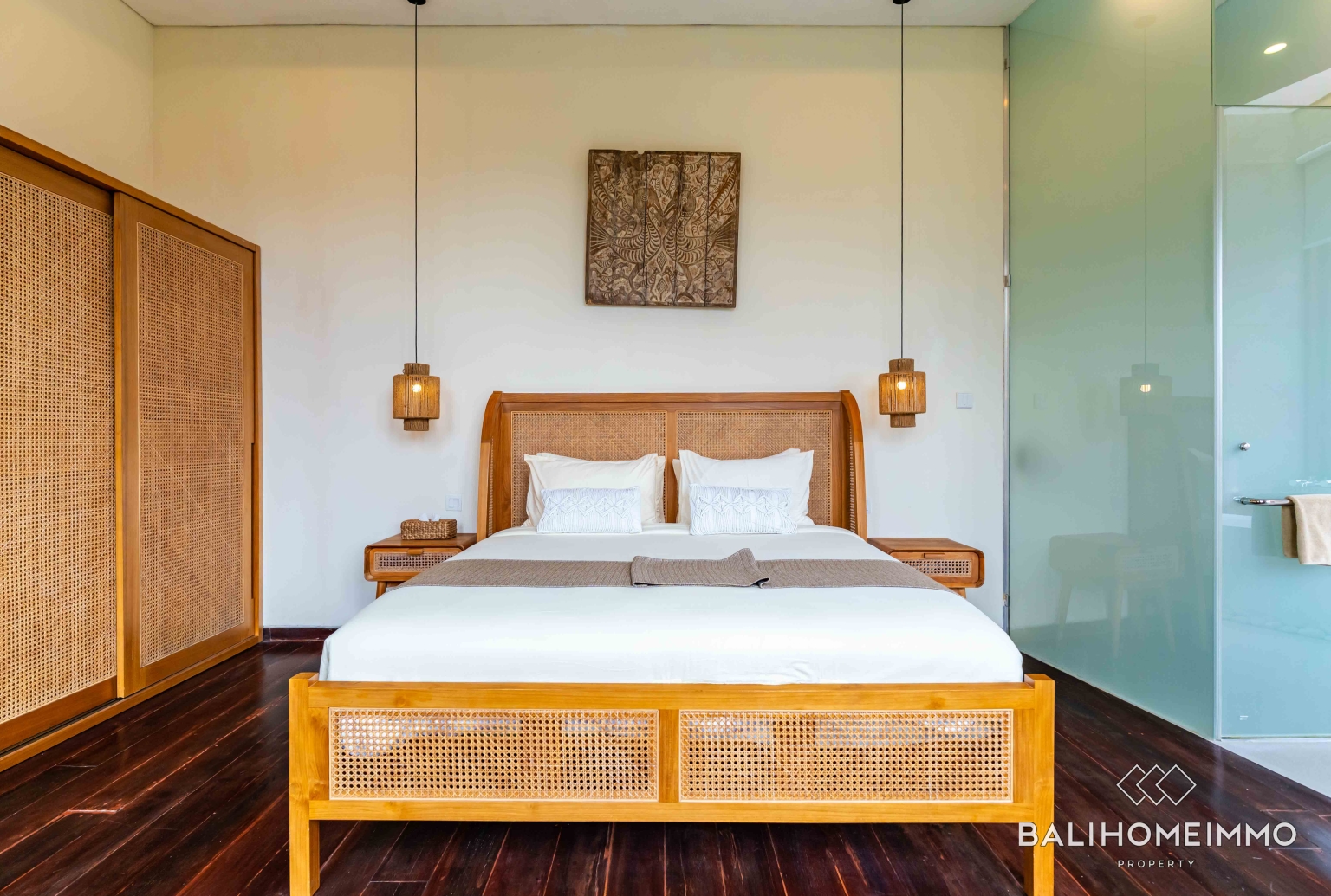 CHARMING 3 BEDROOM VILLA FOR SALE IN CANGGU BATU BOLONG BALI view 15