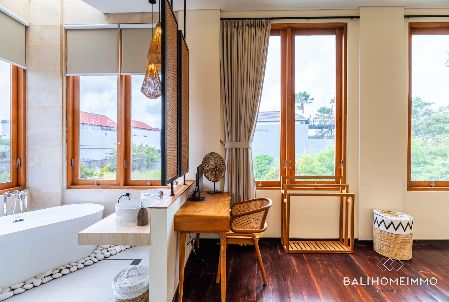 CHARMING 3 BEDROOM VILLA FOR SALE IN CANGGU BATU BOLONG BALI view 17