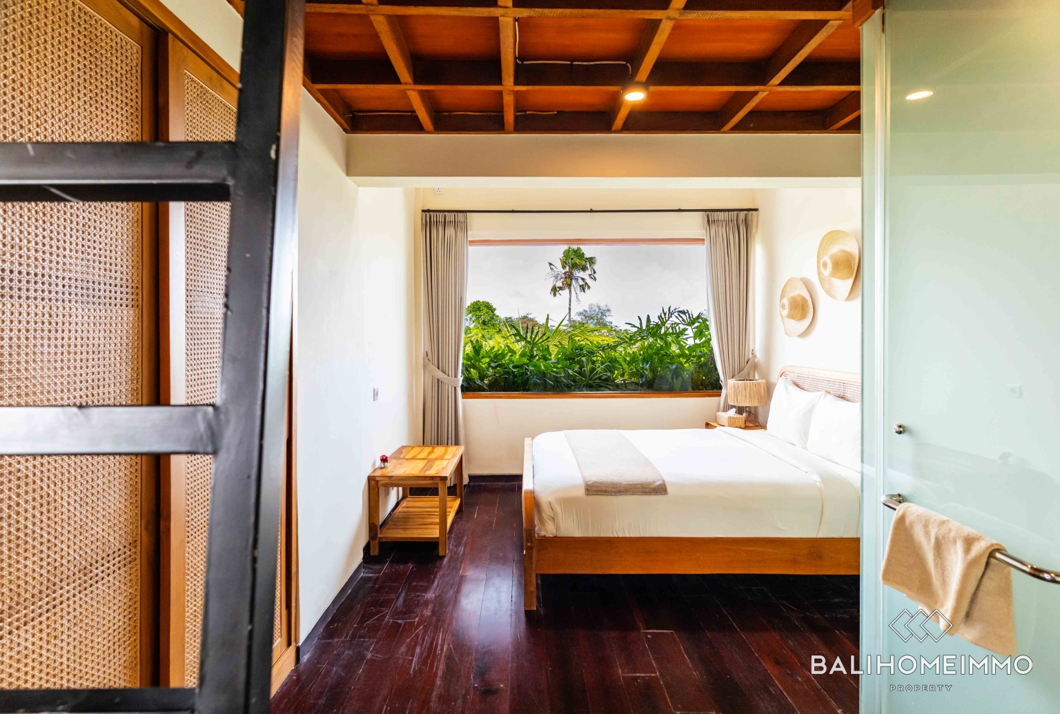 CHARMING 3 BEDROOM VILLA FOR SALE IN CANGGU BATU BOLONG BALI view 19