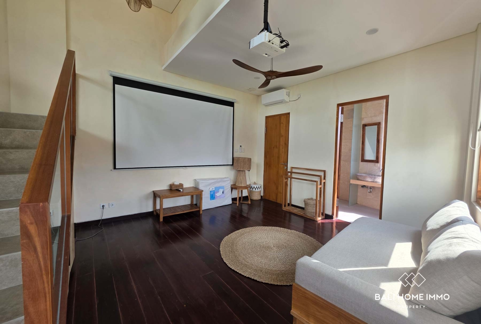 CHARMING 3 BEDROOM VILLA FOR SALE IN CANGGU BATU BOLONG BALI view 10