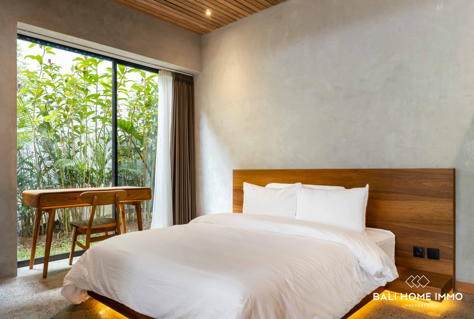 Charming 3 bedroom villa for sale in Pererenan North Side view 18