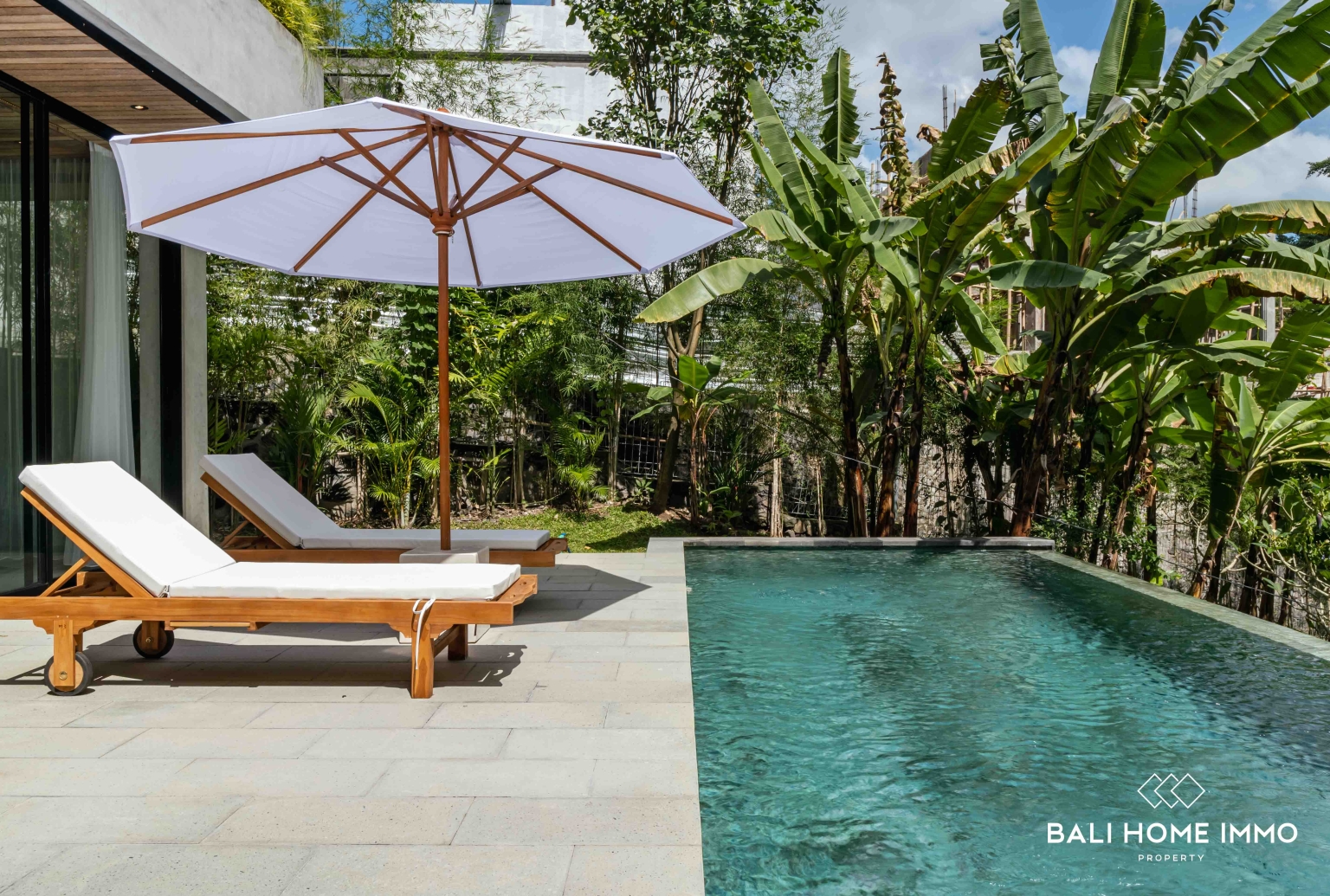 Charming 3 bedroom villa for sale in Pererenan North Side view 26