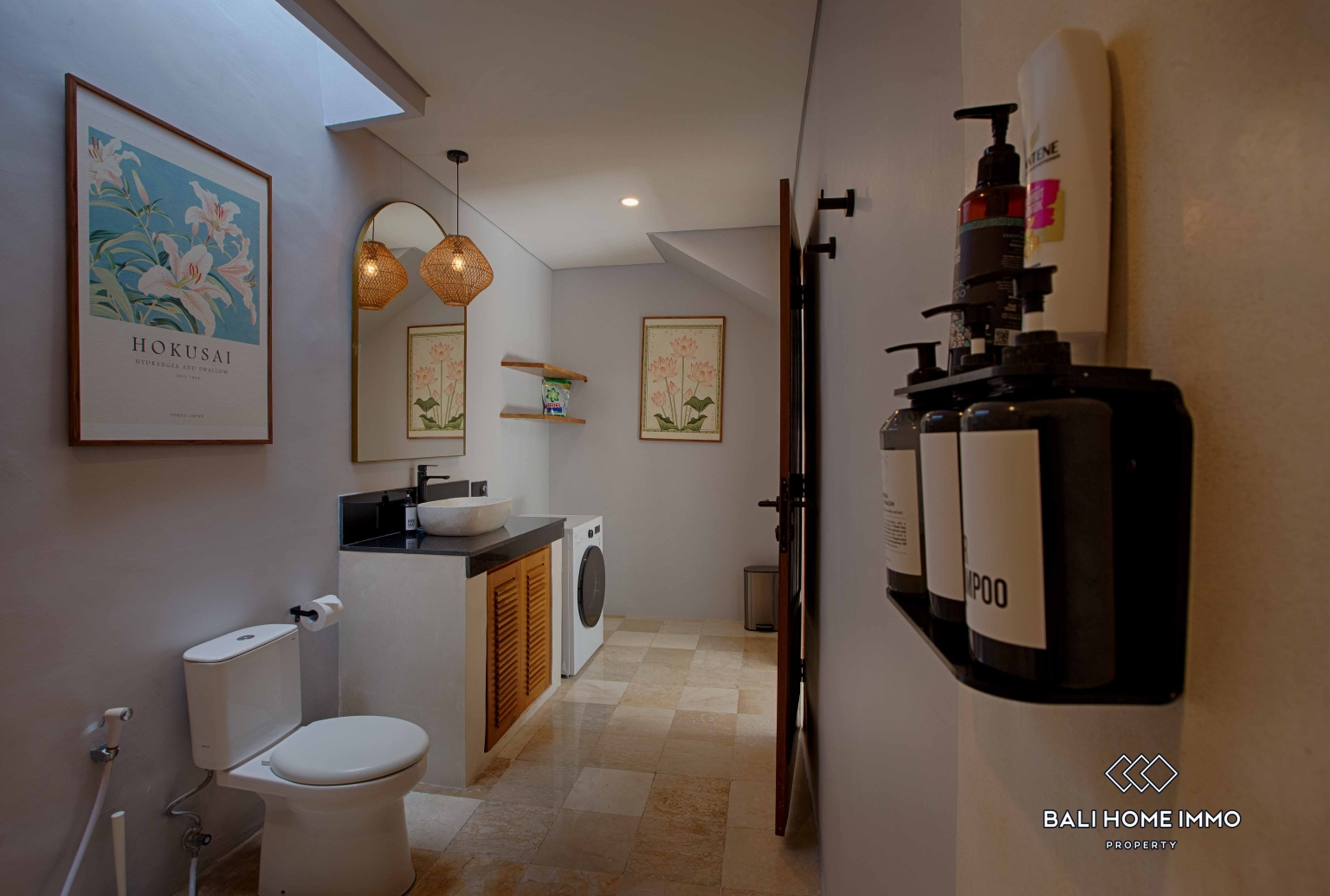 Villa Menawan 3 Kamar Dijual dengan Status Hak Sewa di Bali Pererenan Sisi Utara view 14