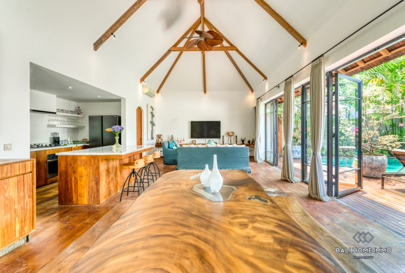 Charming 3 Bedroom Villa for Sale Leasehold in Bali Umalas view 9
