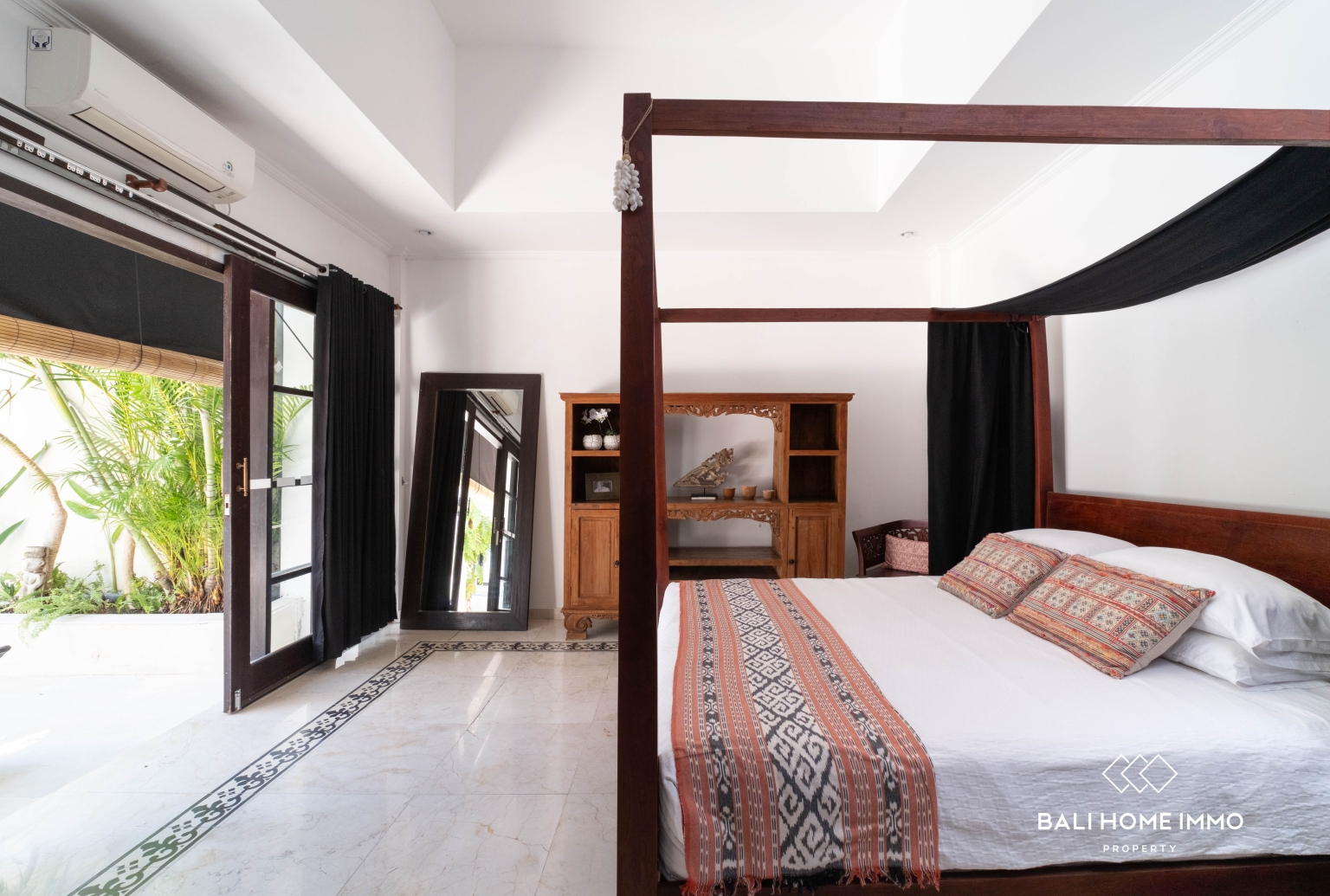 Charming 3-Bedroom Villa in the Residential Side of Seminyak view 14