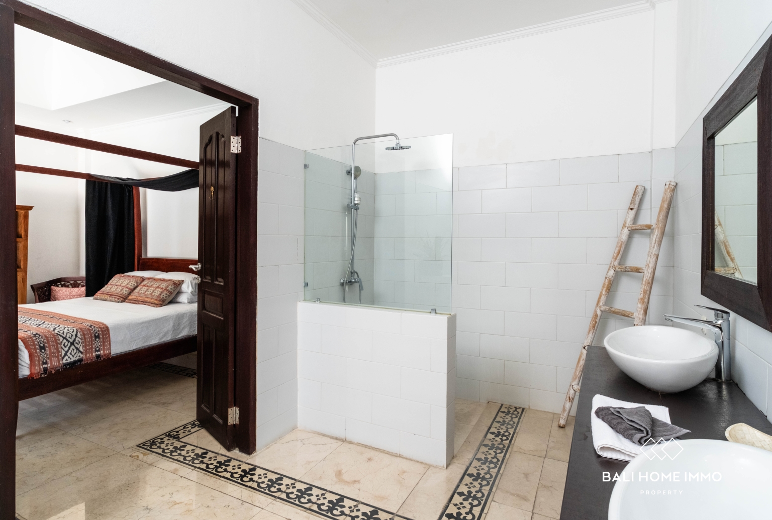 Charming 3-Bedroom Villa in the Residential Side of Seminyak view 17