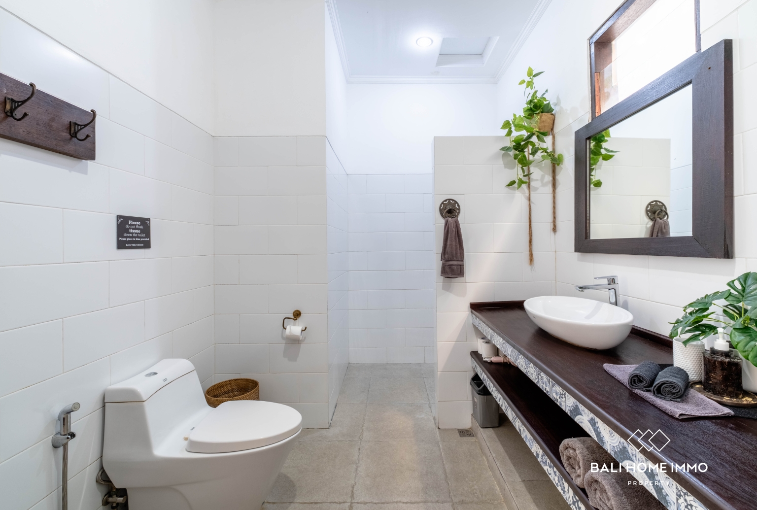 Charming 3-Bedroom Villa in the Residential Side of Seminyak view 16