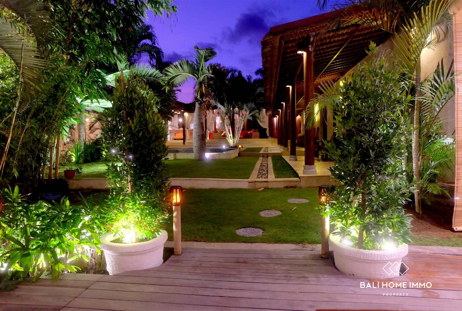 Charming 4 Bedroom Guest House for Sale in Nyanyi Bali view 24