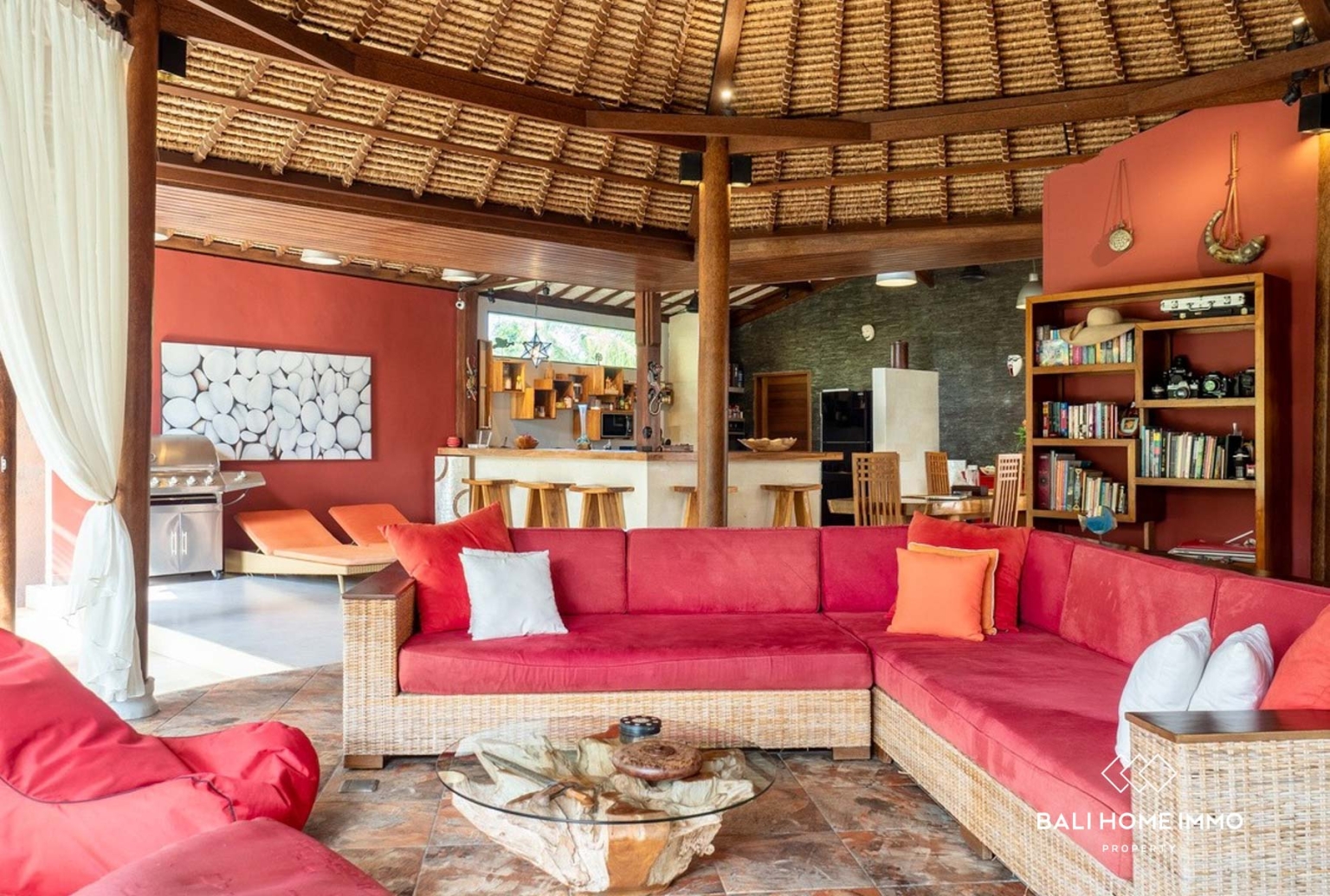 Charming 4 Bedroom Guest House for Sale in Nyanyi Bali view 3