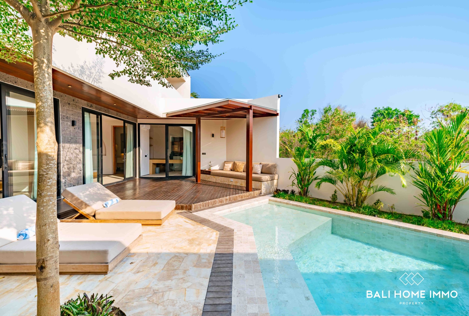 CHARMING 4 BEDROOM VILLA FOR SALE LEASEHOLD and RENT IN NYANG NYANG view 3