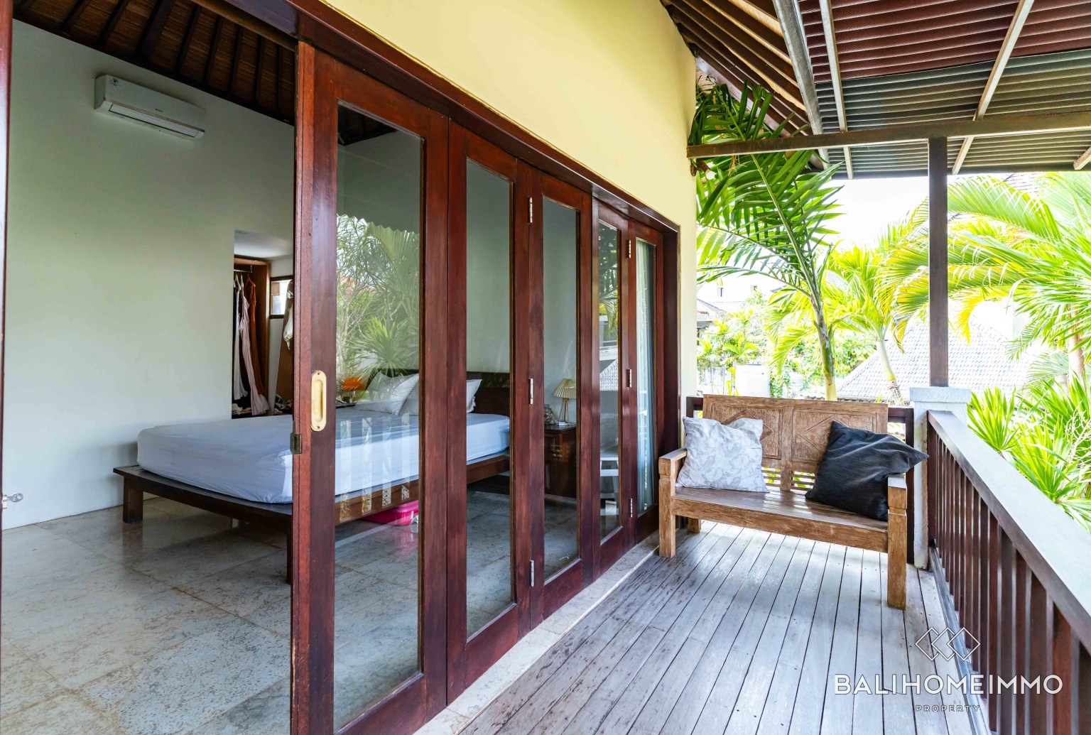 Charming  5 Bedroom Villa for Freehold sale in Berawa Bali view 18
