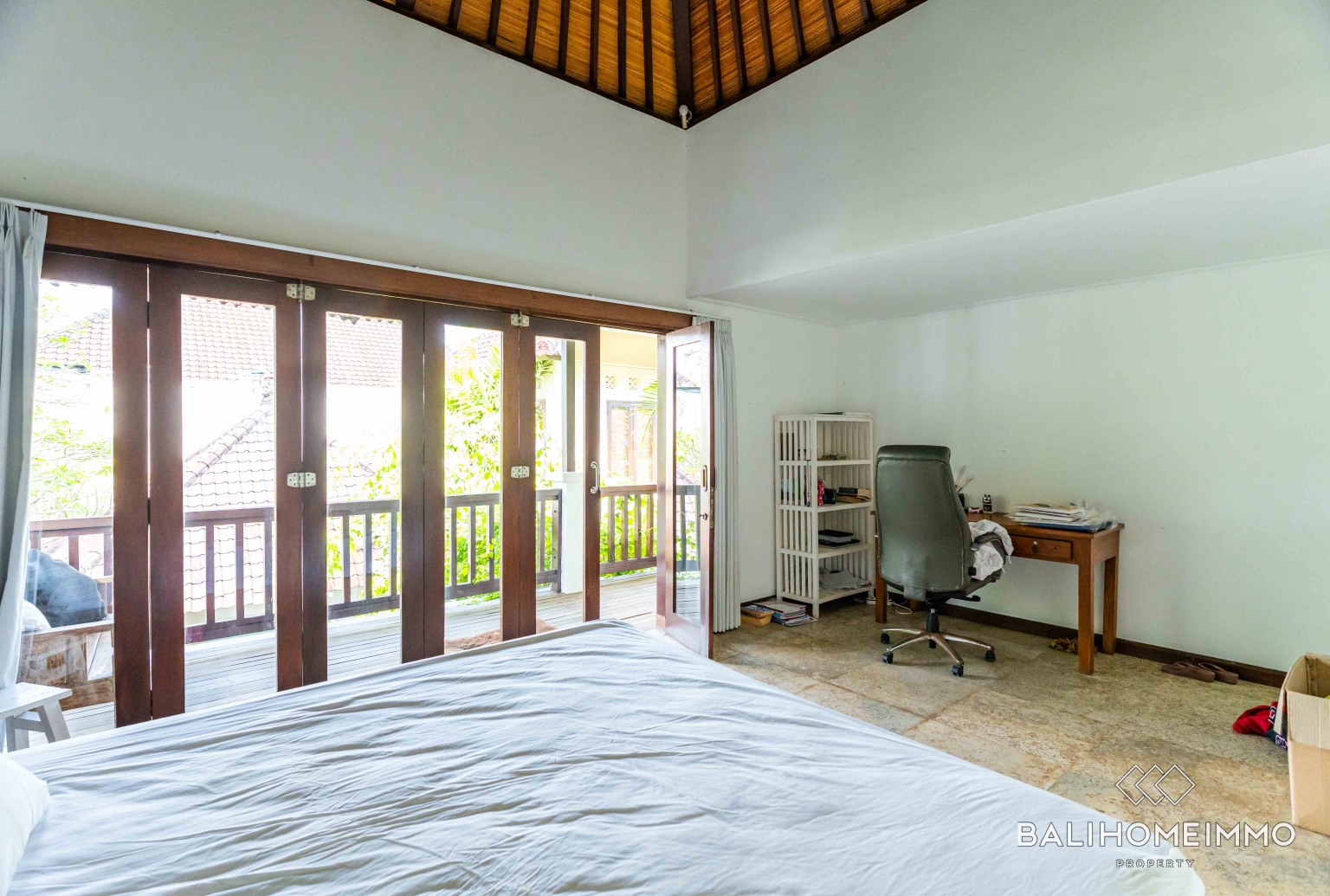 Charming  5 Bedroom Villa for Freehold sale in Berawa Bali view 20