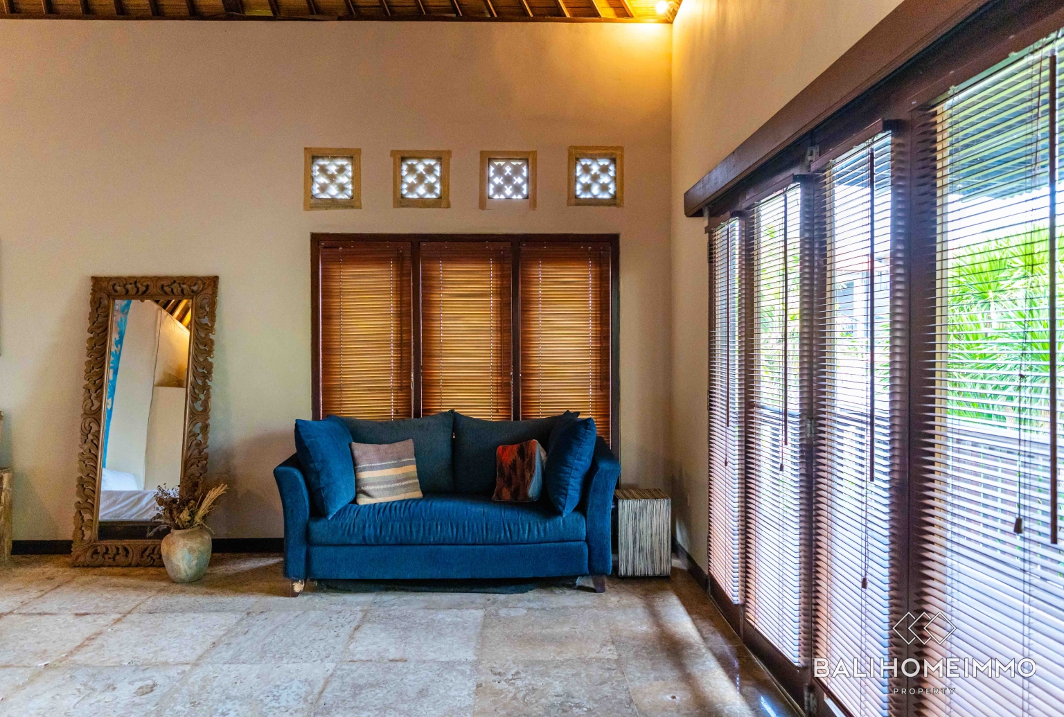 Charming  5 Bedroom Villa for Freehold sale in Berawa Bali view 16