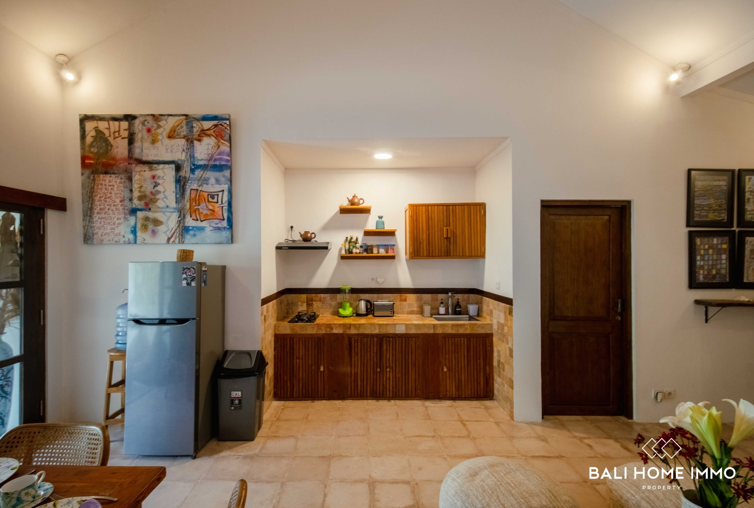 Charming Traditional 3 Bedroom Villa for Sale Near Bingin Beach view 12