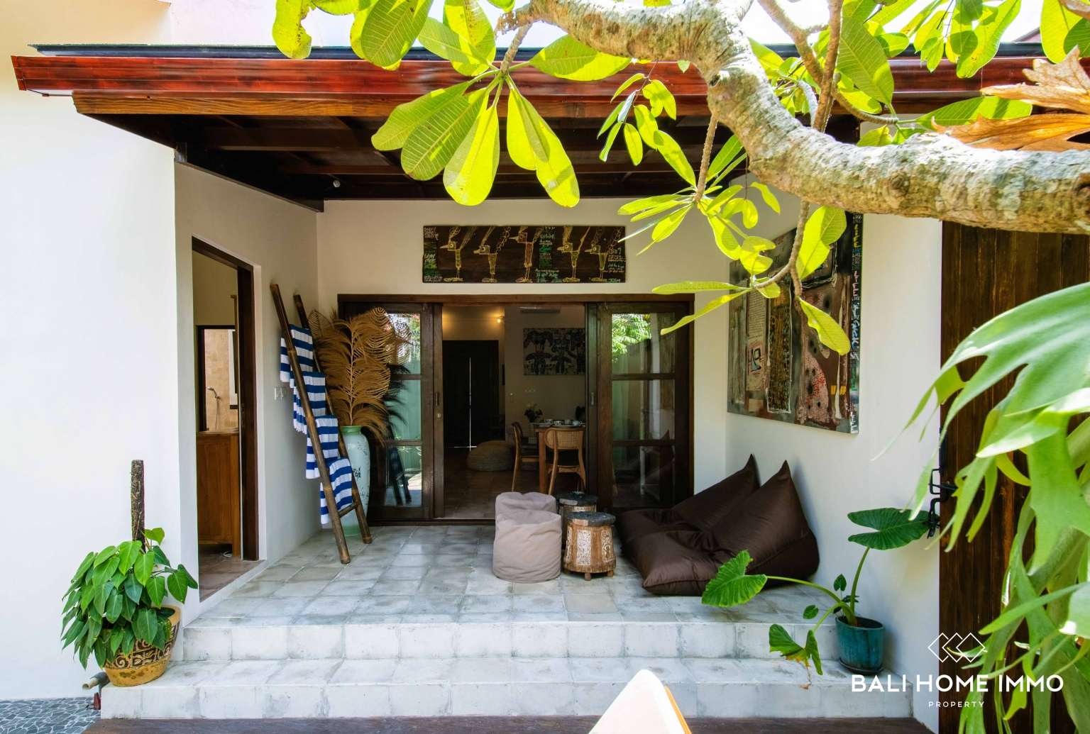 Charming Traditional 3 Bedroom Villa for Sale Near Bingin Beach view 5