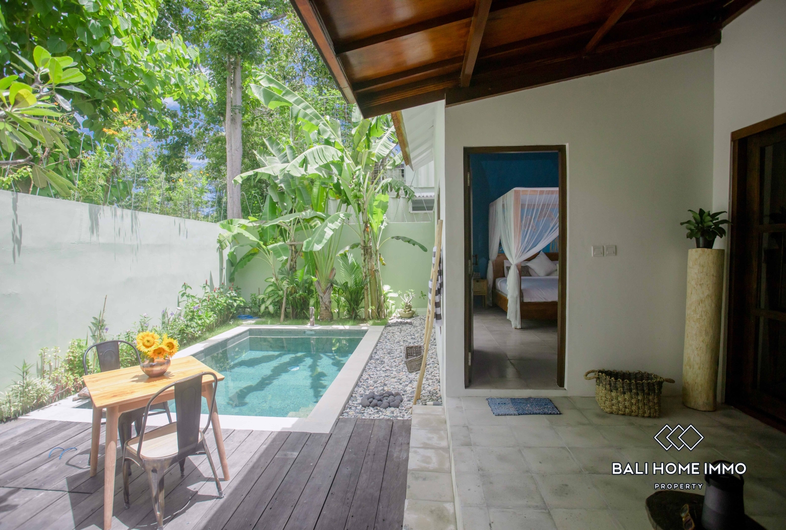 Charming Traditional 3 Bedroom Villa for Sale Near Bingin Beach view 2
