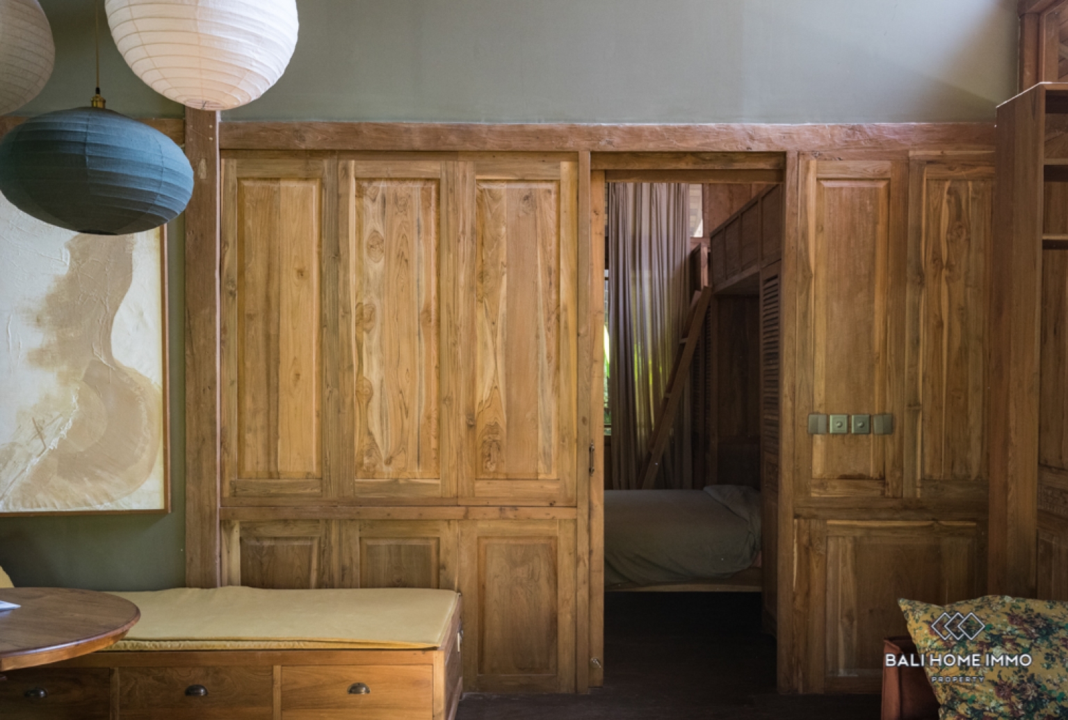 Charming Wooden House 2 Bedroom for Sale Leasehold in Bali Kedungu view 6