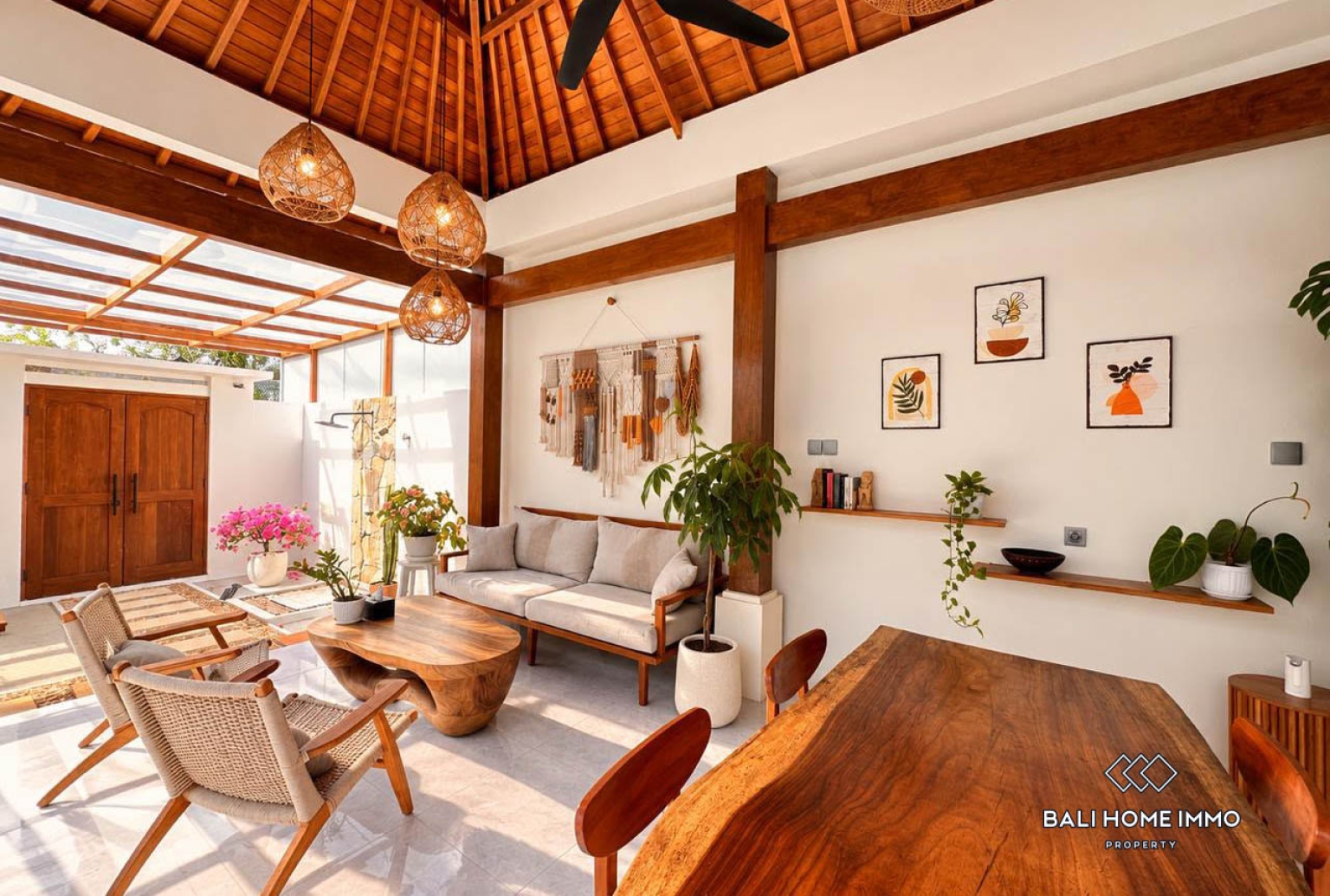 Villa chic de 3 chambres avec vue sur la jungle à vendre à Kutuh view 5