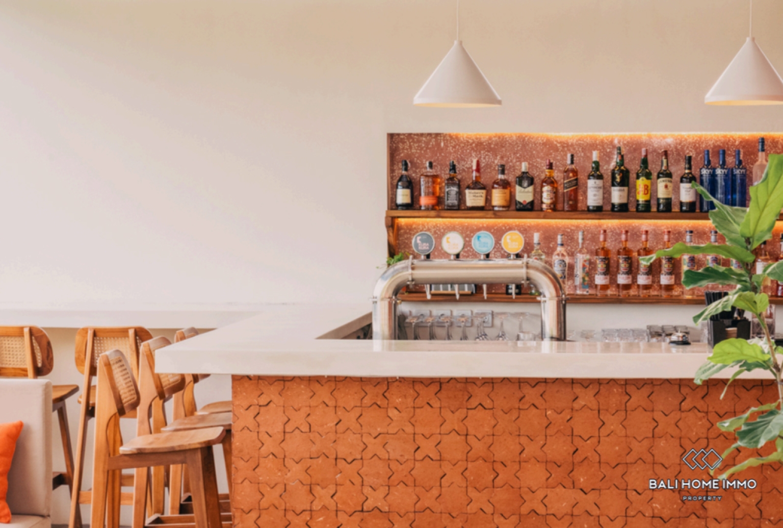 Commercial Space for Rent in Bali Canggu Batu Bolong-Echo Beach view 3