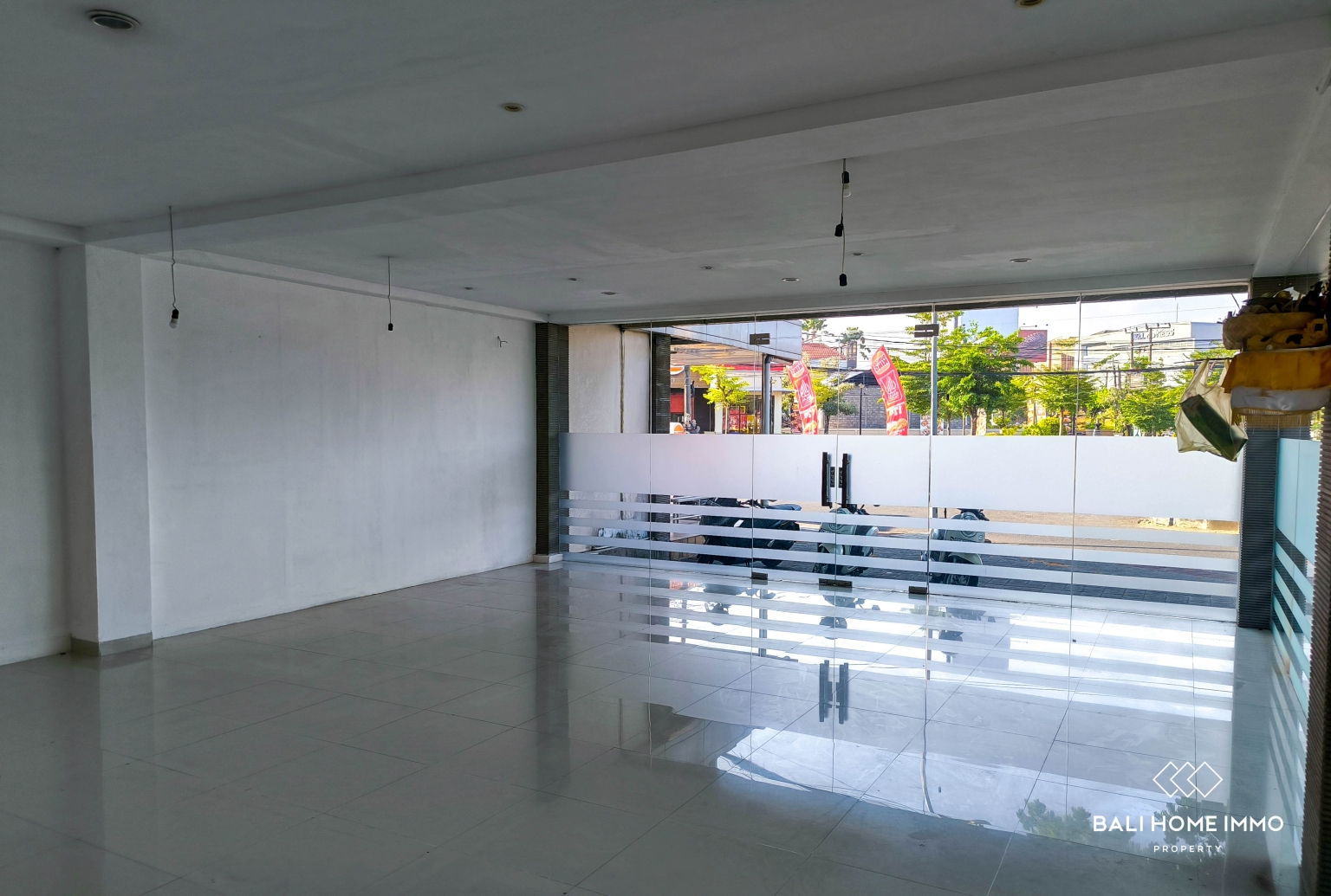 Commercial Space for Rent in Kuta Legian view 2