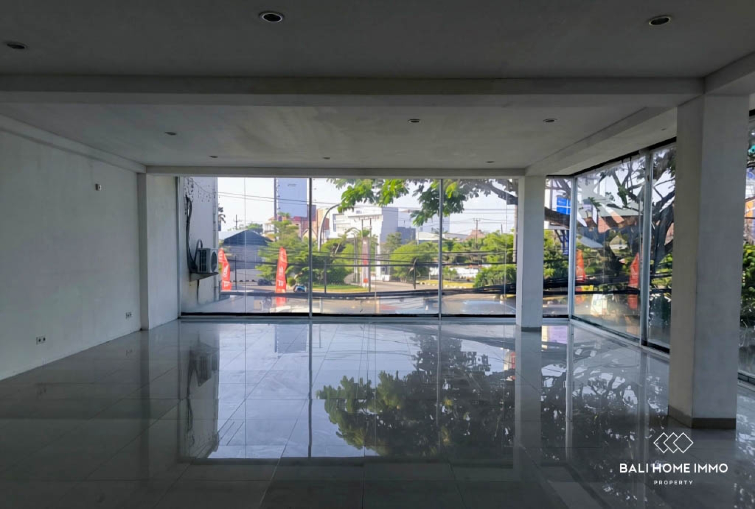 Commercial Space for Rent in Kuta Legian view 5