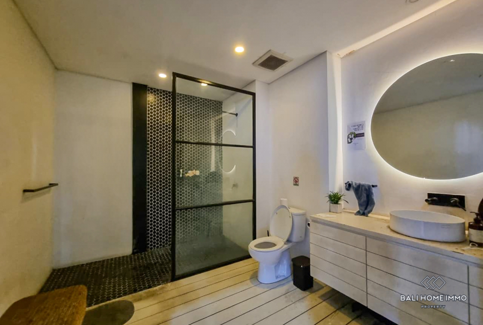 Commercial Space for Yearly Rental in Bali Canggu Berawa view 9