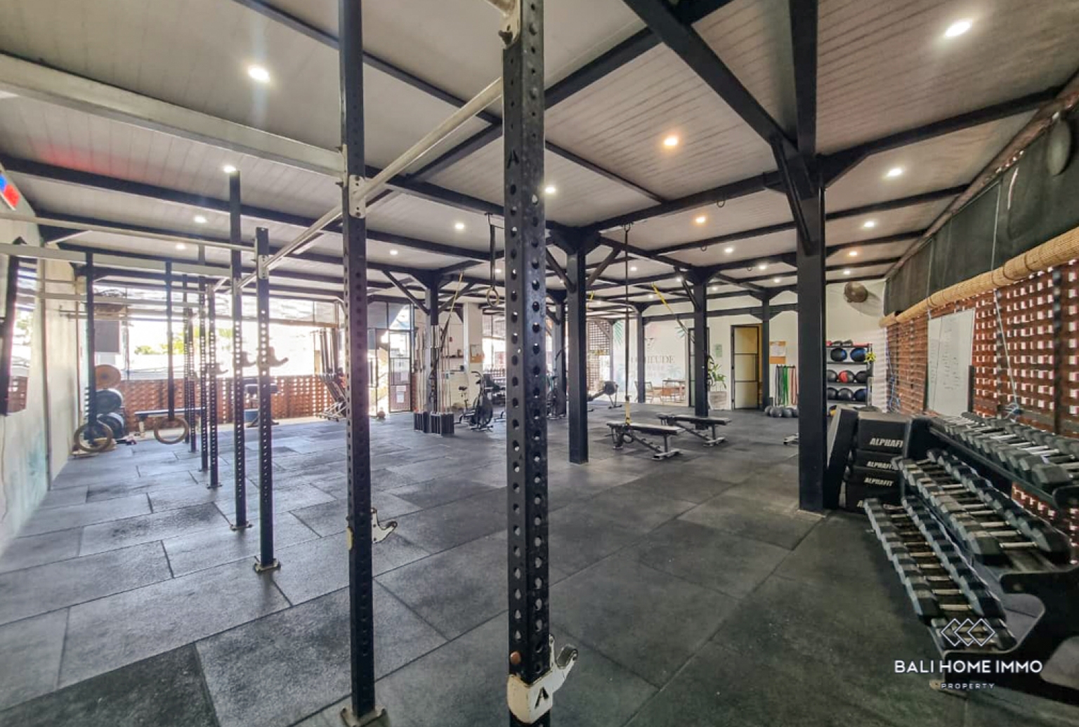 Commercial Space for Yearly Rental in Bali Canggu Berawa view 2