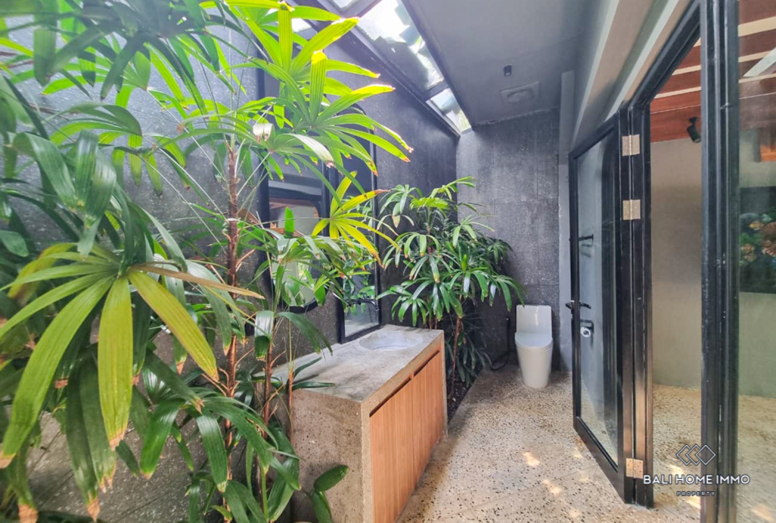 Commercial Space for Yearly Rental in Bali Umalas view 5