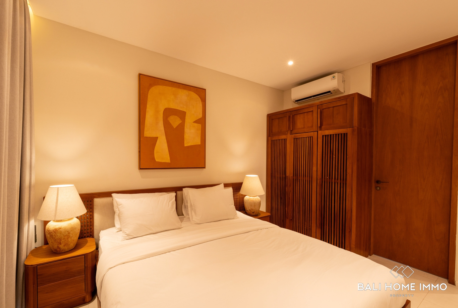 Contemporary 3-Bedroom Villa for Sale Leasehold with Private Pool & Rooftop in Uluwatu view 11