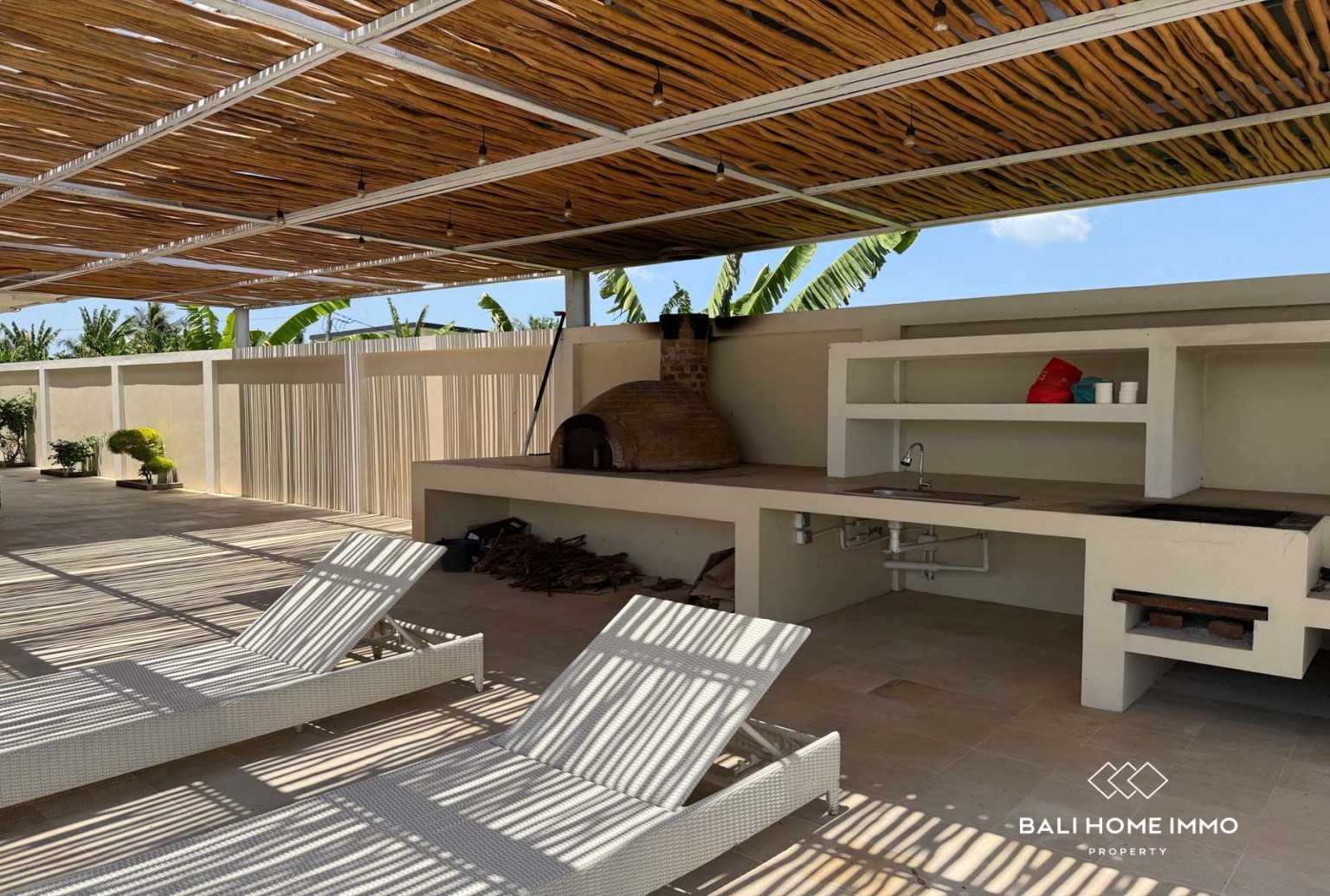 CONTEMPORARY 4 BEDROOM VILLA FOR SALE LEASEHOLD AND FREEHOLD in BERABAN  BALI view 3