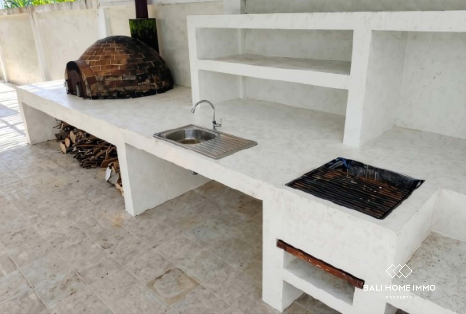 CONTEMPORARY 5 BEDROOM VILLA FOR SALE LEASEHOLD AND FREEHOLD in BERABAN  BALI view 11