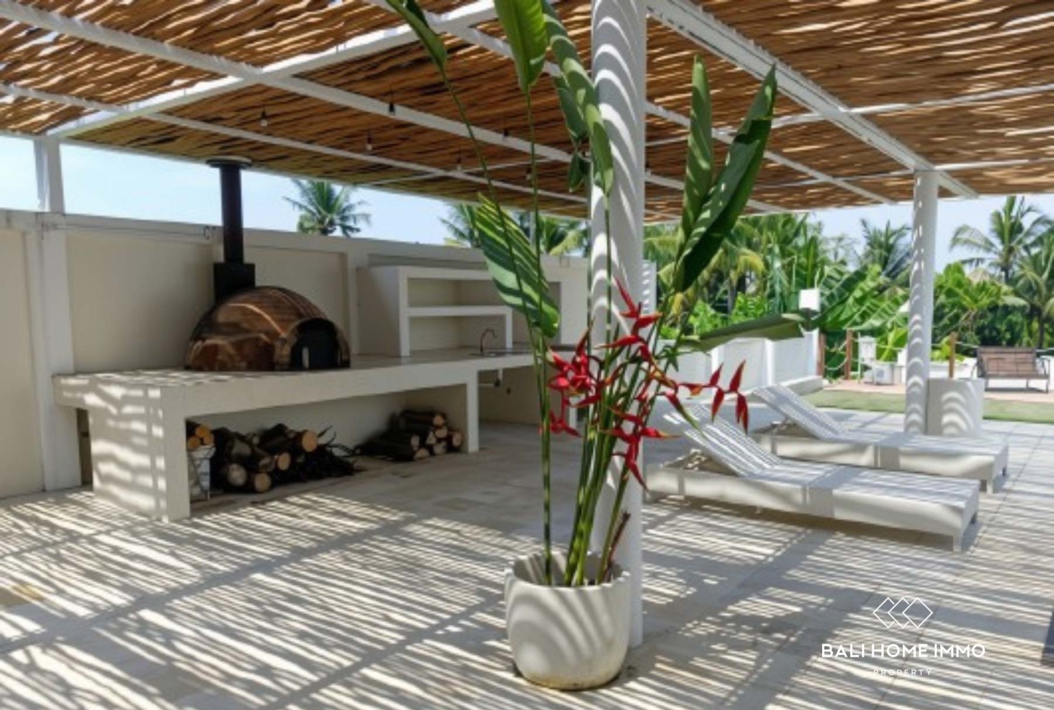 CONTEMPORARY 5 BEDROOM VILLA FOR SALE LEASEHOLD AND FREEHOLD in BERABAN  BALI view 2